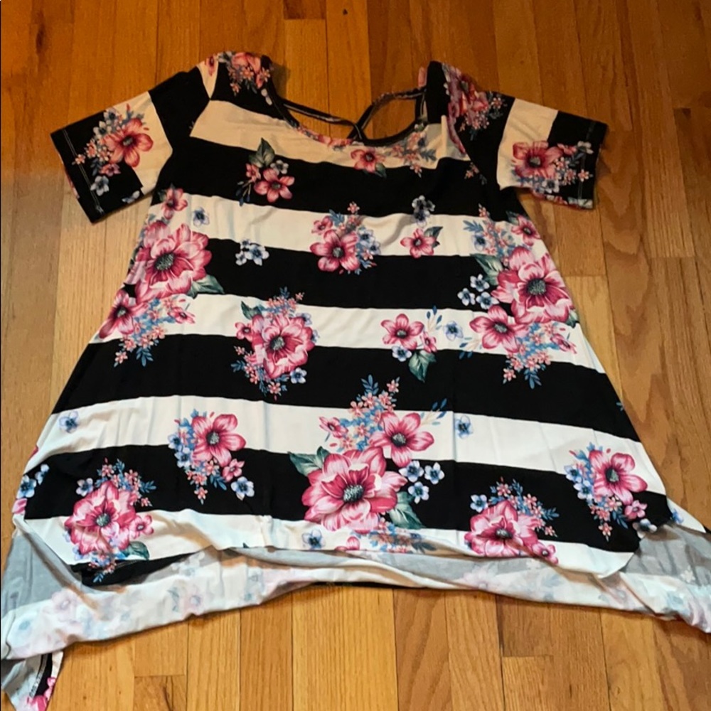 Floral and stripped tunic top
